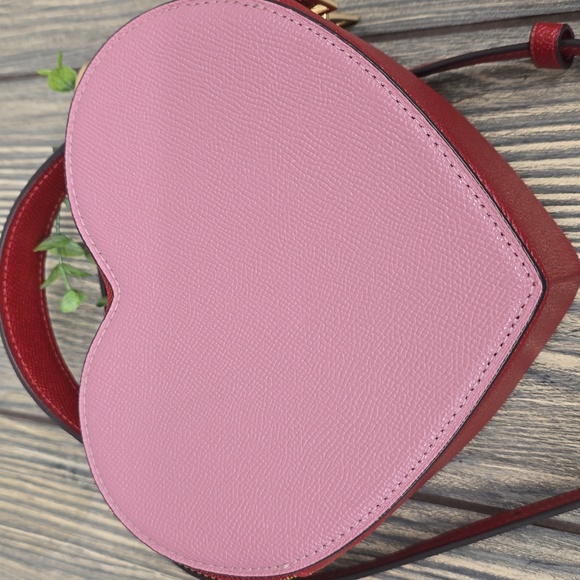 NEW Coach Limited Edition Heart Purse - Picture 4 of 10